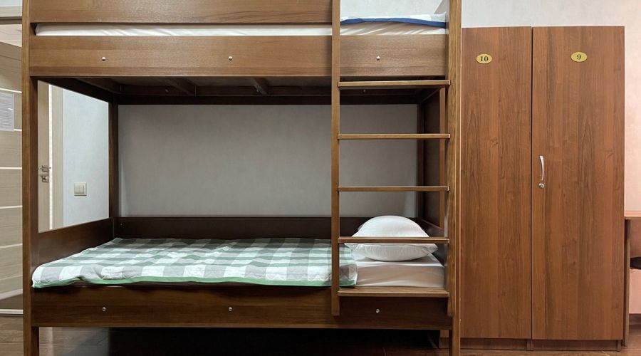 Номер Номер 3. Кровать в общем 8 местном мужском номере